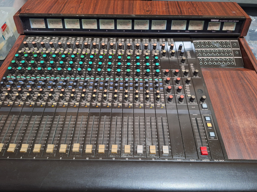 Yamaha RM1608 Recording mixer