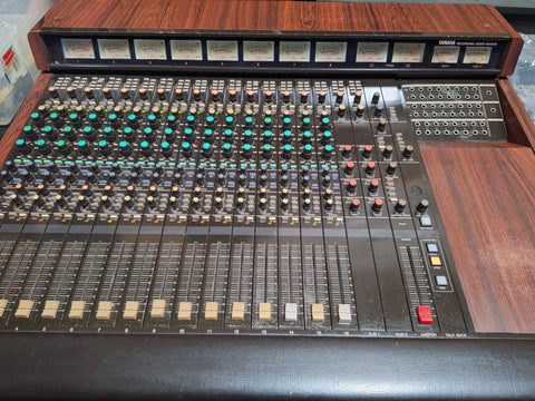 Yamaha RM1608 Recording mixer